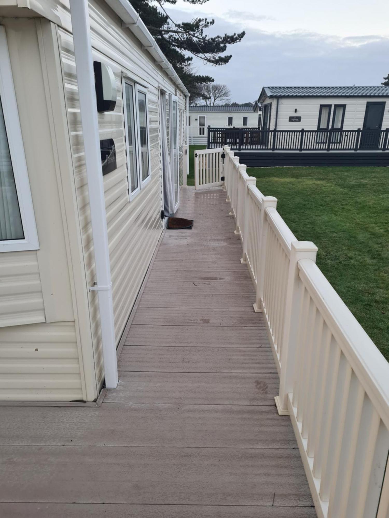 Hoburne Naish Cs129 Villa New Milton Exterior photo